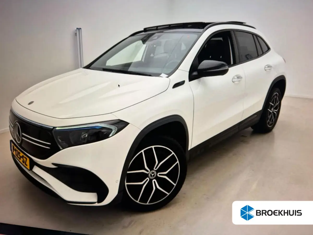 250 Business Solution AMG 67 kWh | Elektrisch glazen panorama-dak | Voorstoelen verwarmd | Keyless | Achteruitrijcamera | AMG-styling | Achteruitrijcamera | Elektrisch glazen panorama-dak
