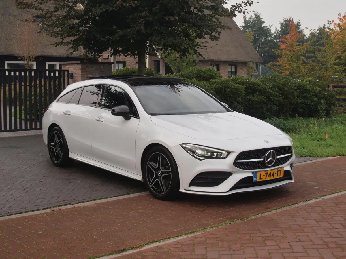 200 Business Solution AMG | Panoramadak | Elektrisch verstelbare stoel(en) | Matrix LED koplampen | NL-Auto |