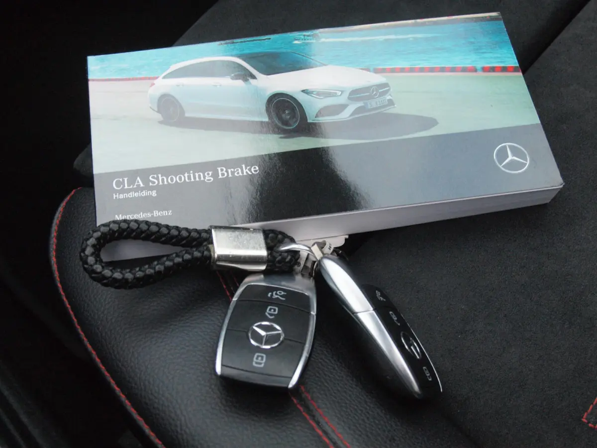 200 Business Solution AMG | Panoramadak | Elektrisch verstelbare stoel(en) | Matrix LED koplampen | NL-Auto |