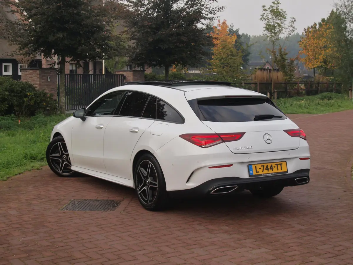 200 Business Solution AMG | Panoramadak | Elektrisch verstelbare stoel(en) | Matrix LED koplampen | NL-Auto |