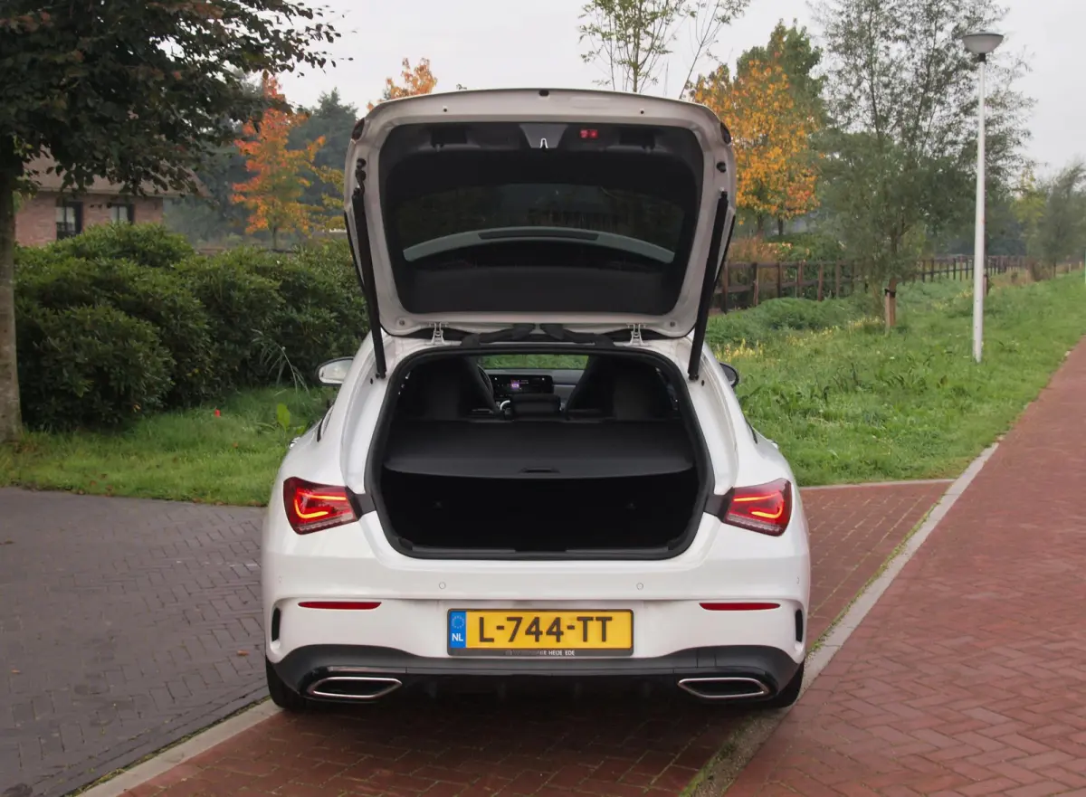 200 Business Solution AMG | Panoramadak | Elektrisch verstelbare stoel(en) | Matrix LED koplampen | NL-Auto |