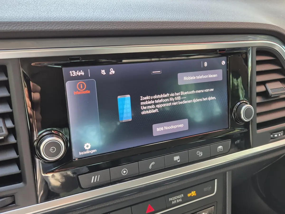 1.5 TSI Style Business Intense | Climate control | PDC voor + achter | Apple Carplay/Android Auto | LM velgen |