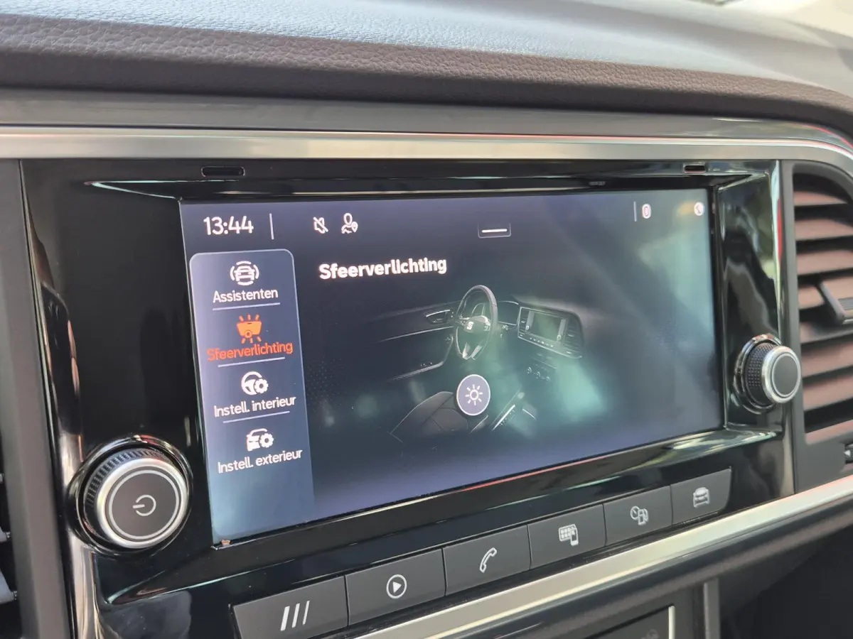 1.5 TSI Style Business Intense | Climate control | PDC voor + achter | Apple Carplay/Android Auto | LM velgen |