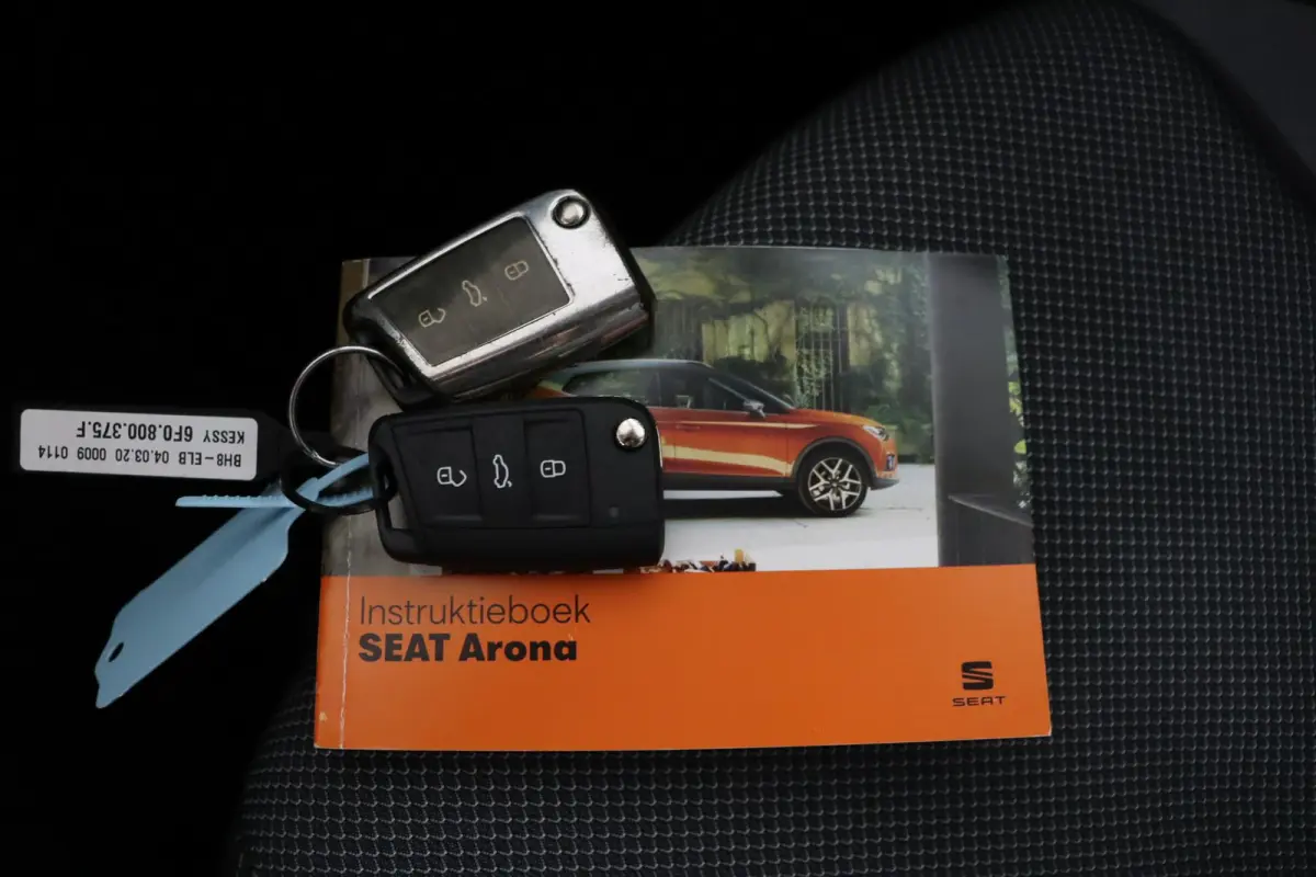 1.0 TSI Style Business Intense | Trekhaak | achteruitrijcamera | Navigatie |