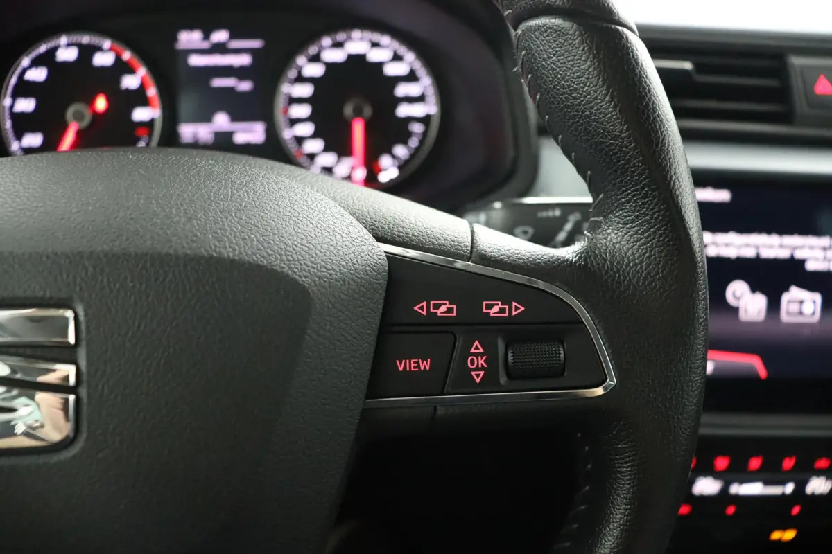 1.0 TSI Style Business Intense | Trekhaak | achteruitrijcamera | Navigatie |