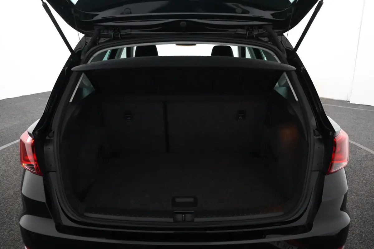 1.0 TSI Style Business Intense | Trekhaak | achteruitrijcamera | Navigatie |