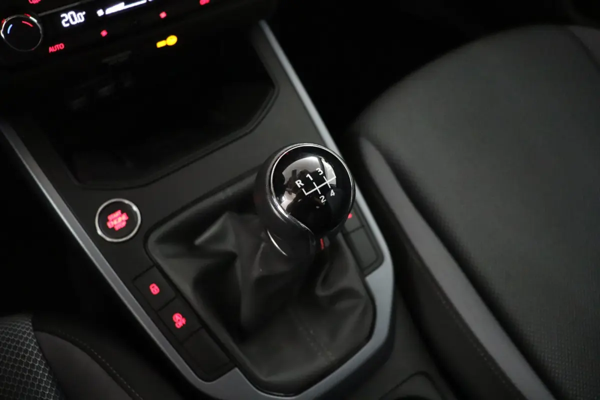 1.0 TSI Style Business Intense | Trekhaak | achteruitrijcamera | Navigatie |