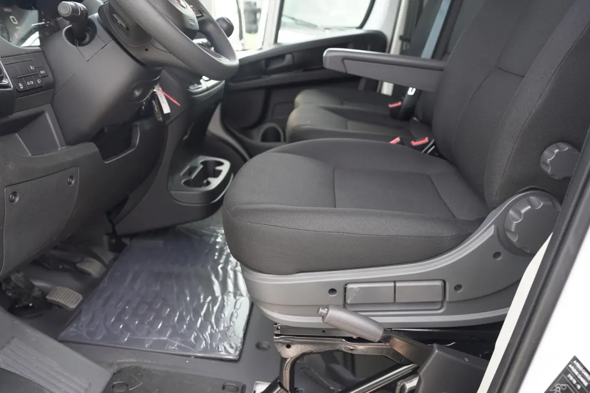 2.2 MultiJet 140 pk L3H2 13m3 BPM vrij Airco, Cruise Control, Multistuur, PDC achter, 3-Zits