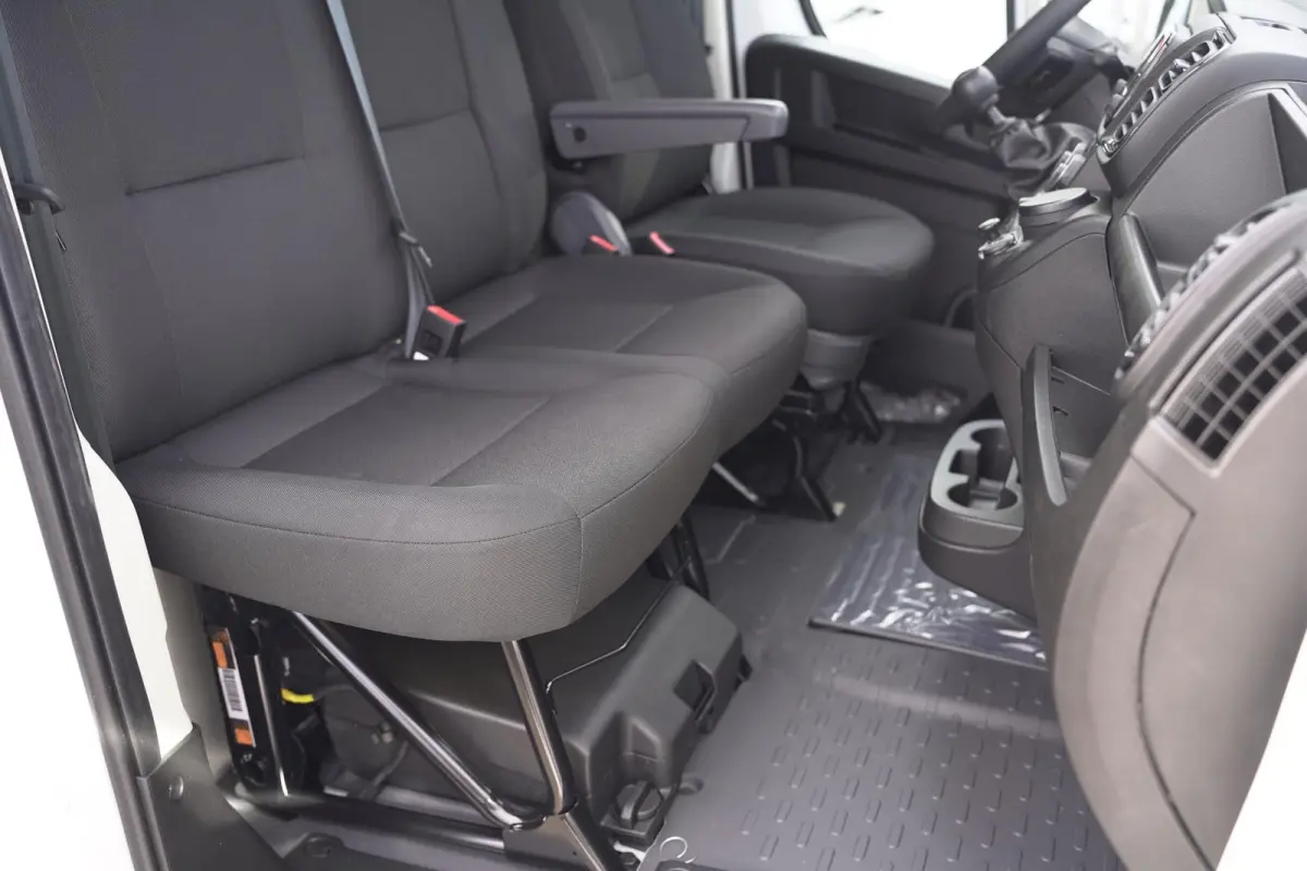 2.2 MultiJet 140 pk L3H2 13m3 BPM vrij Airco, Cruise Control, Multistuur, PDC achter, 3-Zits