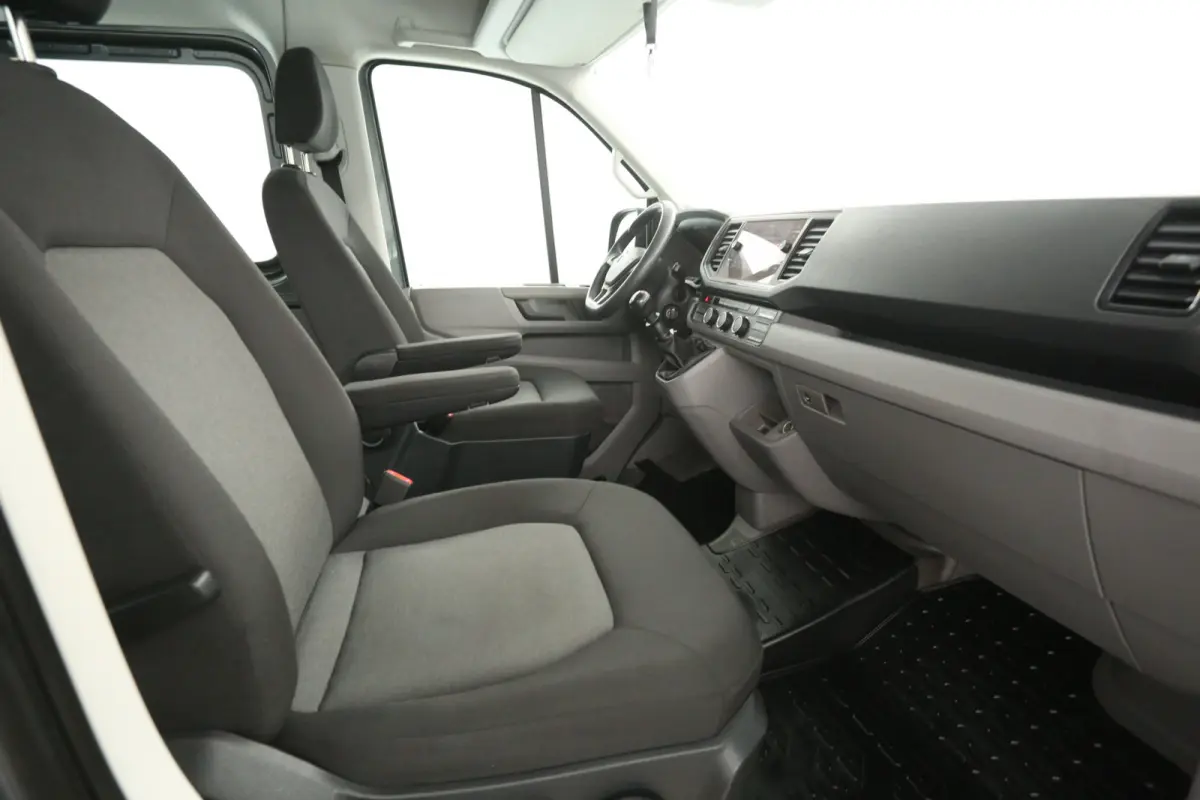 2.0 TDI L3H2 | DC | 6 Zits |  Airco | Camera | Carplay | Navi