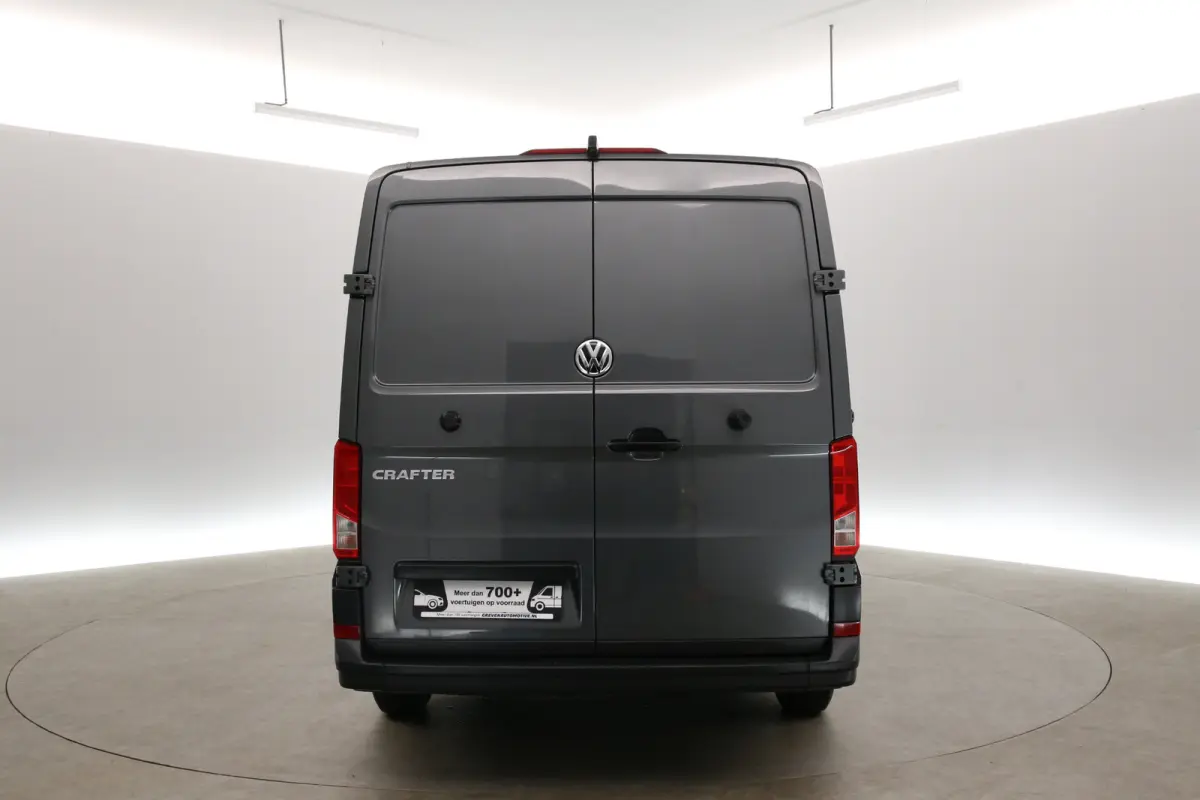 2.0 TDI L3H2 140PK | DC | 6 Zits |  Airco | Camera | Carplay | Navi