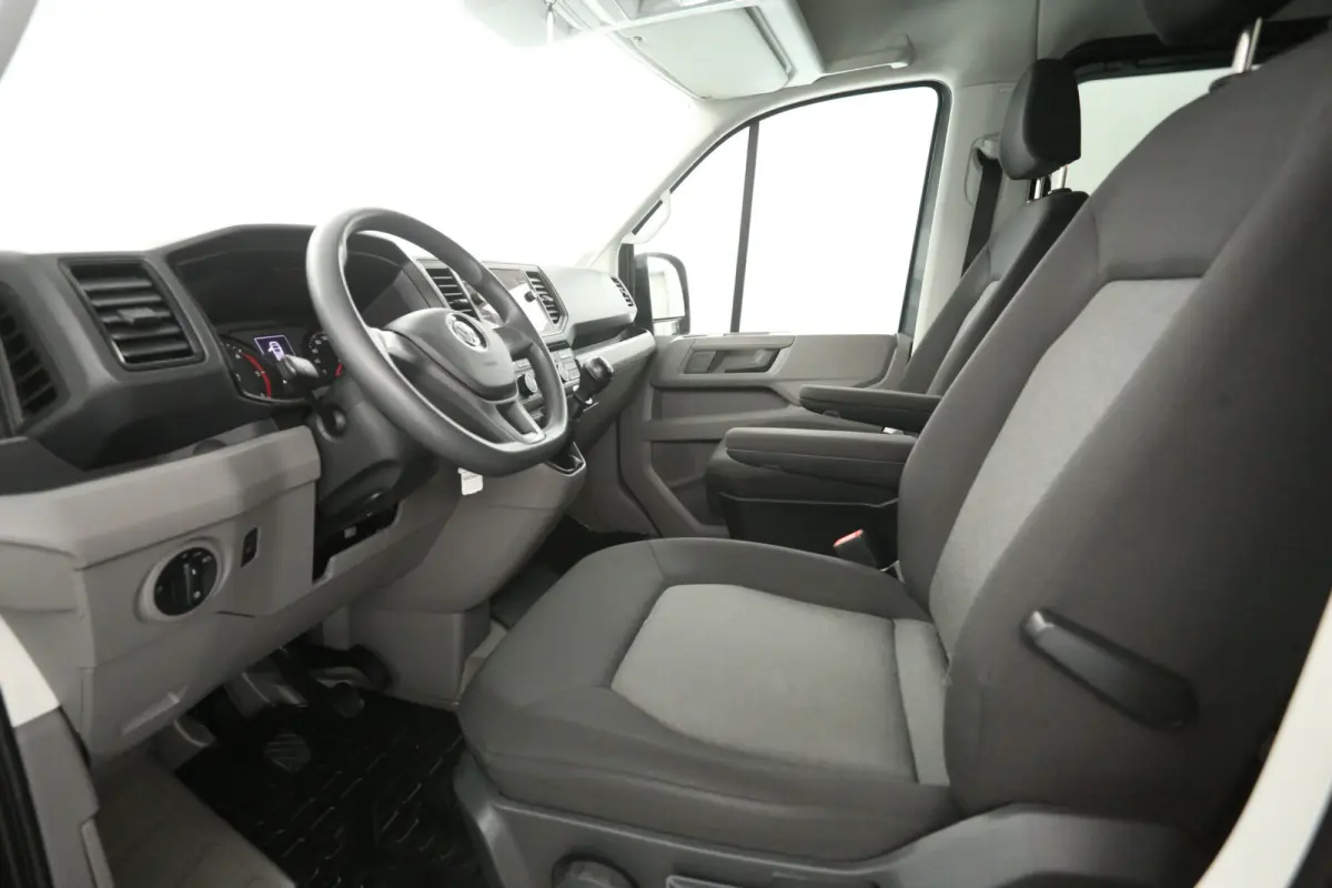 2.0 TDI L3H2 140PK | DC | 6 Zits |  Airco | Camera | Carplay | Navi