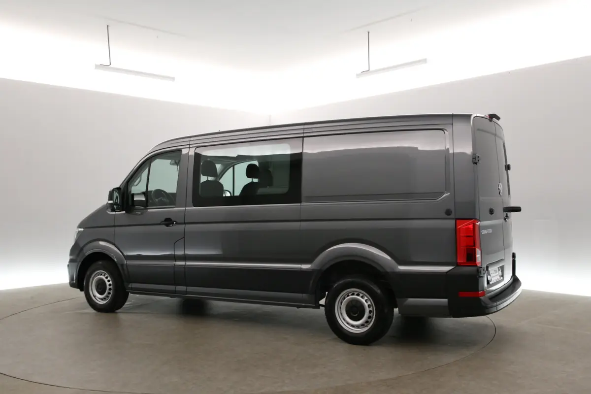 2.0 TDI L3H2 | DC | 6 Zits |  Airco | Camera | Carplay | Navi