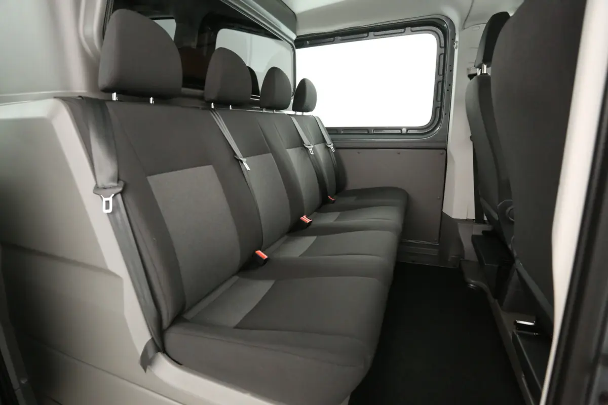 2.0 TDI L3H2 | DC | 6 Zits |  Airco | Camera | Carplay | Navi