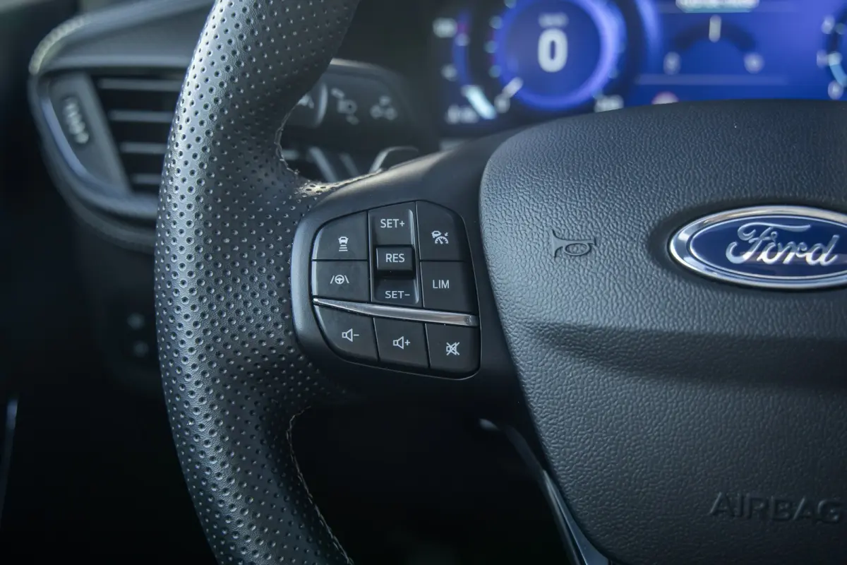 1.0 EcoBoost ST-Line X Vignale | Pano | Apple Carplay/Android Auto | B&O | Cruise control adaptief | Dodehoekdetectie | Elektrisch bedienbare achterklep | Elektrisch glazen panorama-dak | Ap