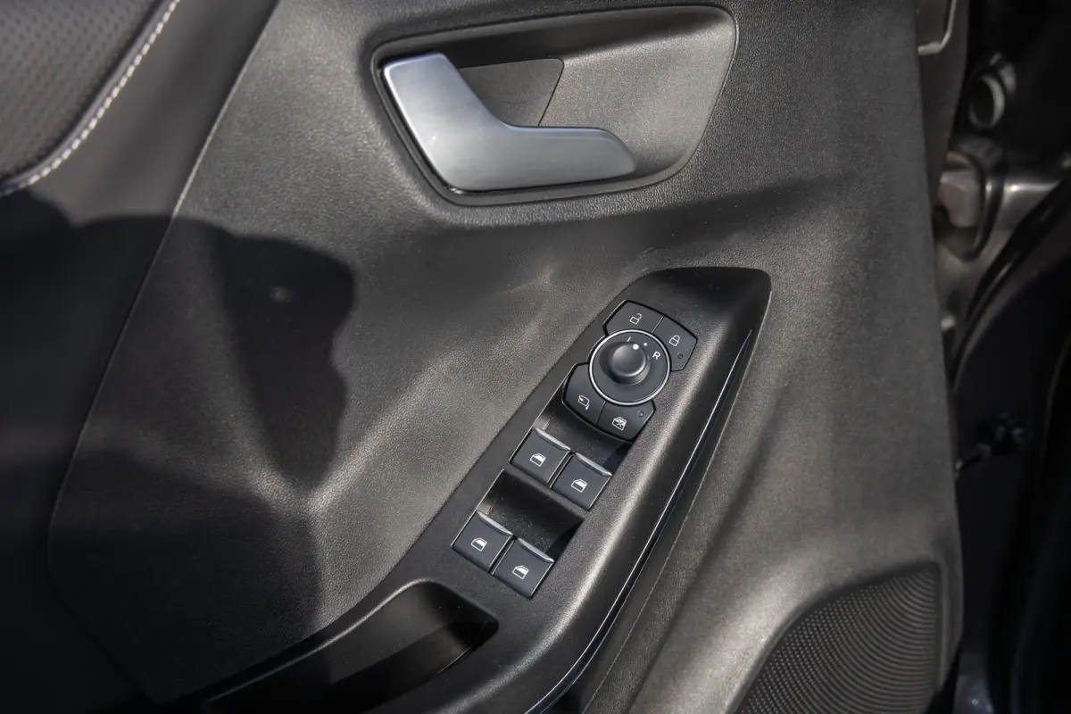 1.0 EcoBoost ST-Line X Vignale | Pano | Apple Carplay/Android Auto | B&O | Cruise control adaptief | Dodehoekdetectie | Elektrisch bedienbare achterklep | Elektrisch glazen panorama-dak | Ap