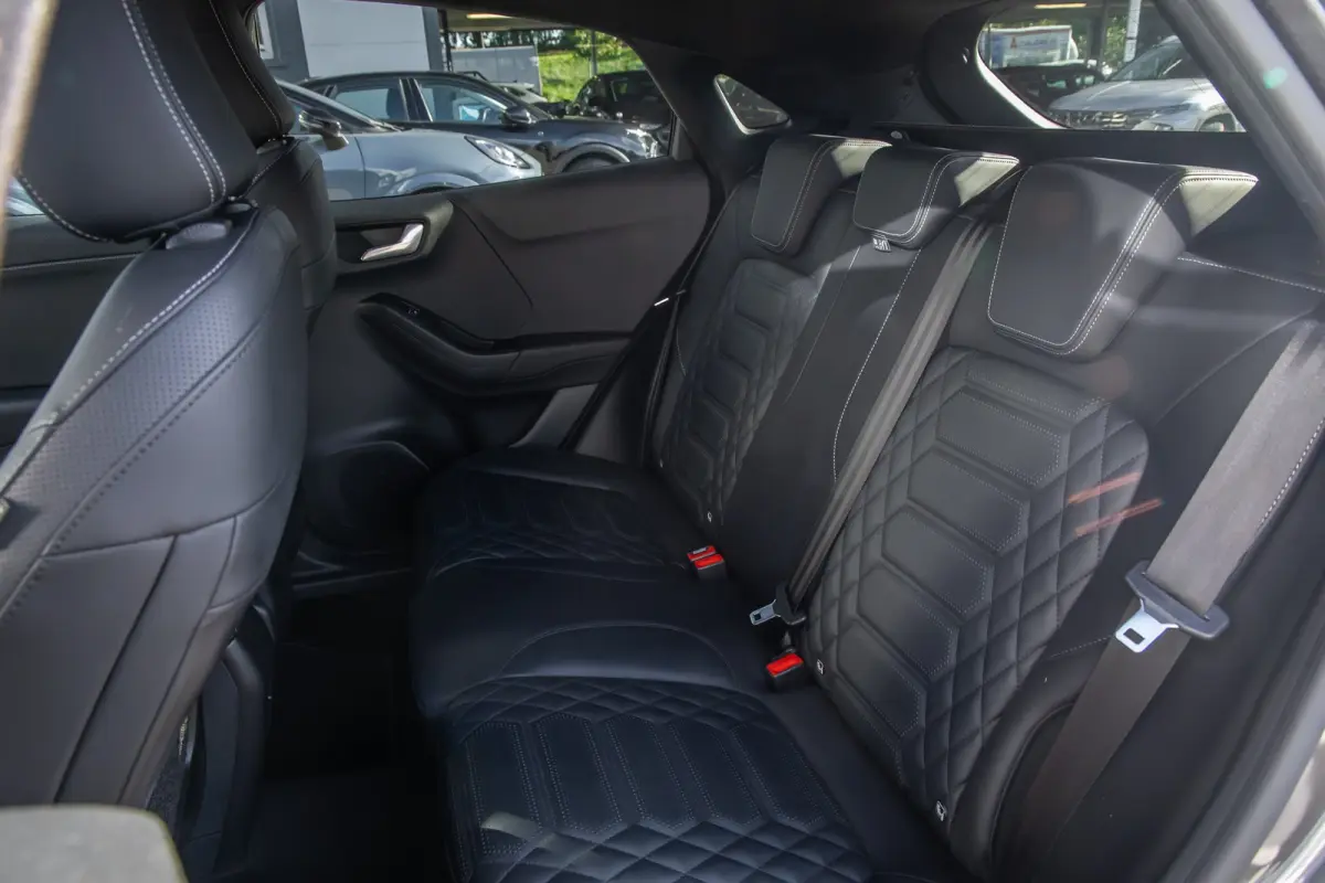1.0 EcoBoost ST-Line X Vignale | Pano | Apple Carplay/Android Auto | B&O | Cruise control adaptief | Dodehoekdetectie | Elektrisch bedienbare achterklep | Elektrisch glazen panorama-dak | Ap