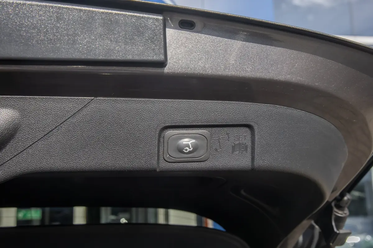 1.0 EcoBoost ST-Line X Vignale | Pano | Apple Carplay/Android Auto | B&O | Cruise control adaptief | Dodehoekdetectie | Elektrisch bedienbare achterklep | Elektrisch glazen panorama-dak | Ap
