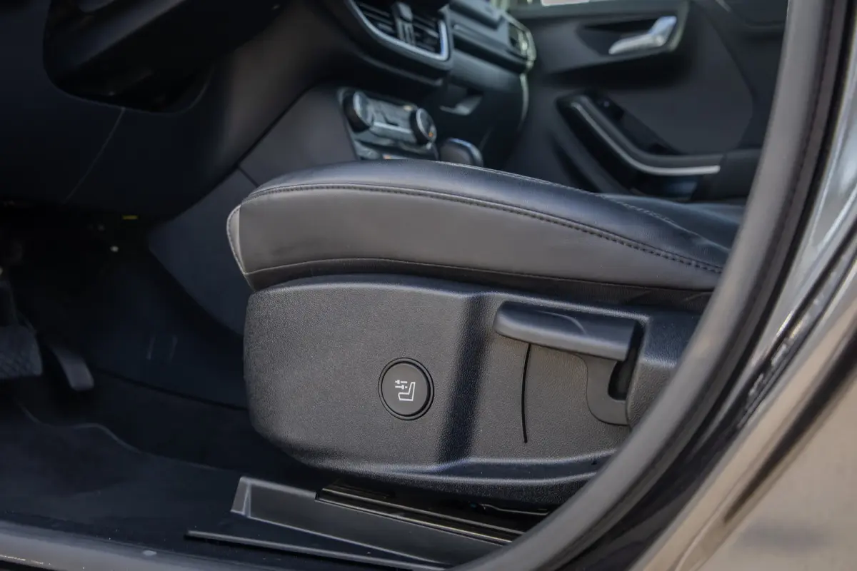 1.0 EcoBoost ST-Line X Vignale | Pano | Apple Carplay/Android Auto | B&O | Cruise control adaptief | Dodehoekdetectie | Elektrisch bedienbare achterklep | Elektrisch glazen panorama-dak | Ap