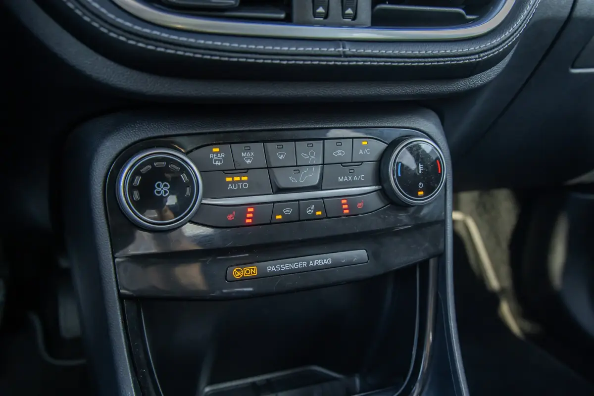 1.0 EcoBoost ST-Line X Vignale | Pano | Apple Carplay/Android Auto | B&O | Cruise control adaptief | Dodehoekdetectie | Elektrisch bedienbare achterklep | Elektrisch glazen panorama-dak | Ap