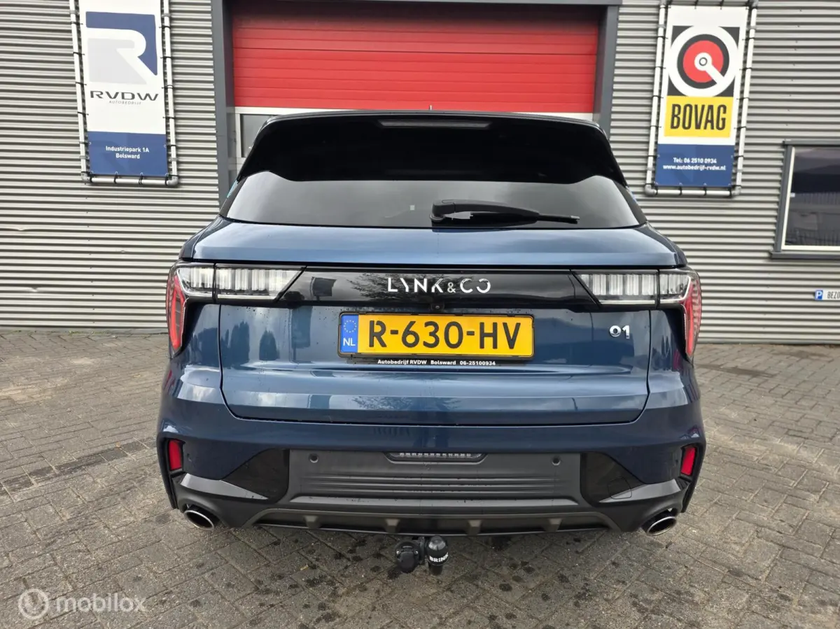 - 1.5 261PK Plug-in Hybrid, Pano, Camera , Apple MET SCHADE