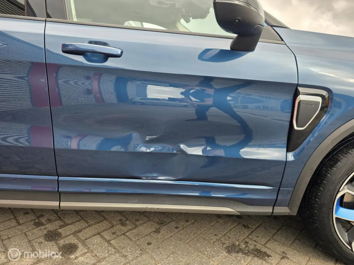 - 1.5 261PK Plug-in Hybrid, Pano, Camera , Apple MET SCHADE