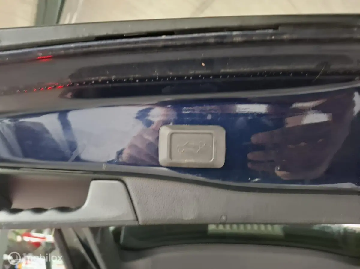 Hybrid AWD Bi-Tone - RIJKLAARPRIJS