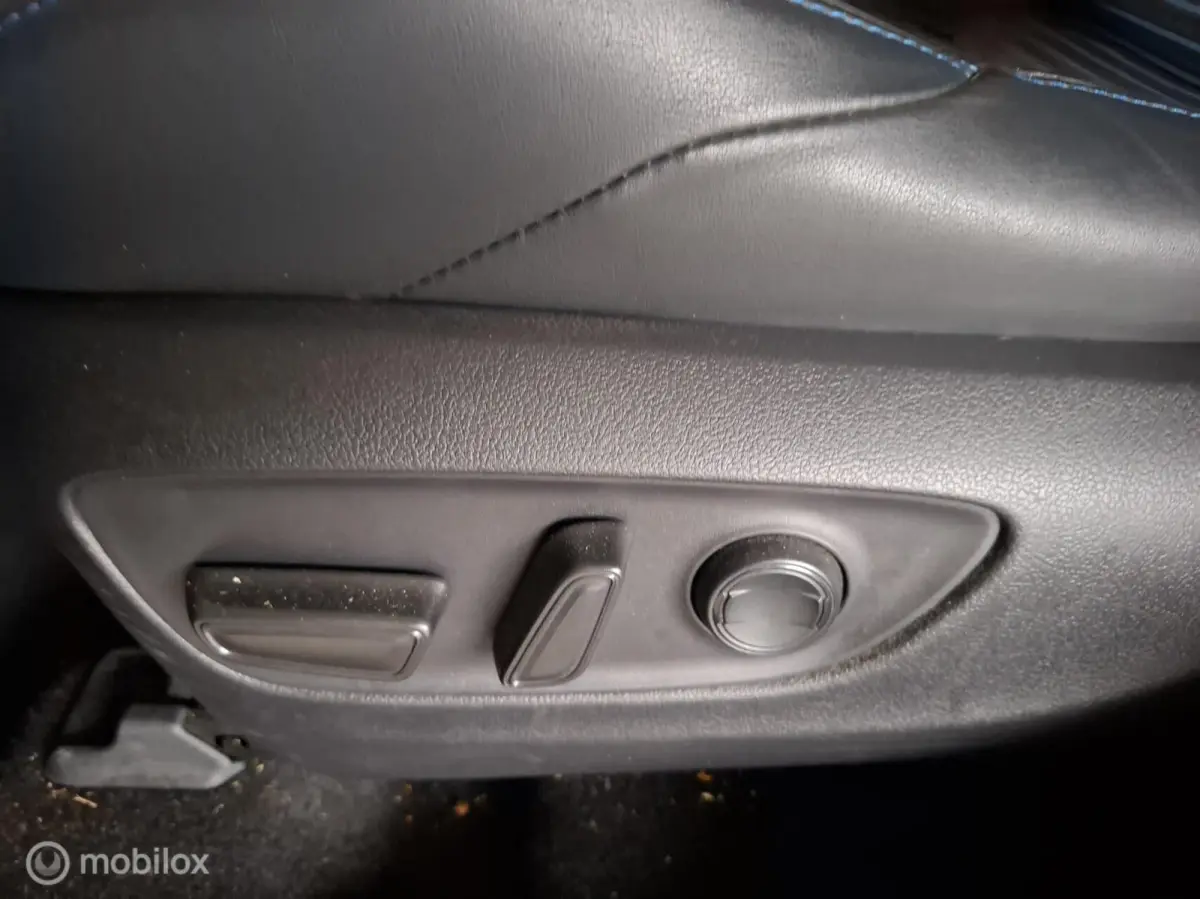 Hybrid AWD Bi-Tone - RIJKLAARPRIJS