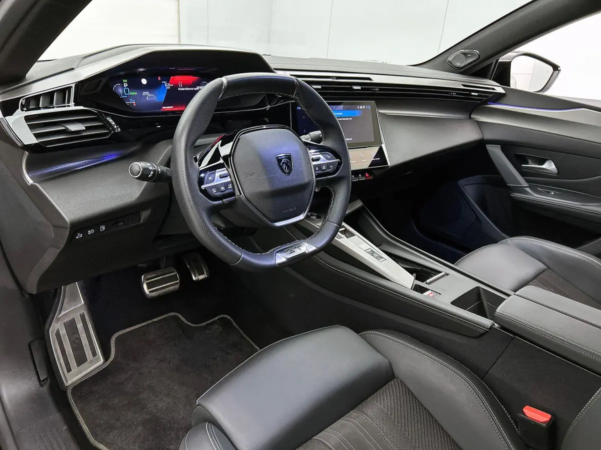 1.6 HYbrid 225 GT 3D-VIRTUAL | 360-CAMERA | AD-CRUISE | EL-ACHTERKLEP