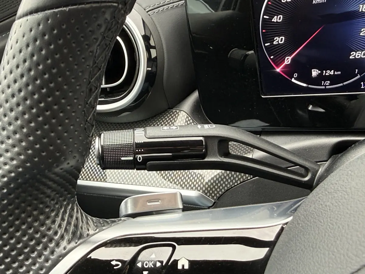 200 AMG Line | Navi | CarPlay | Camera | Laser LED | 18 inch