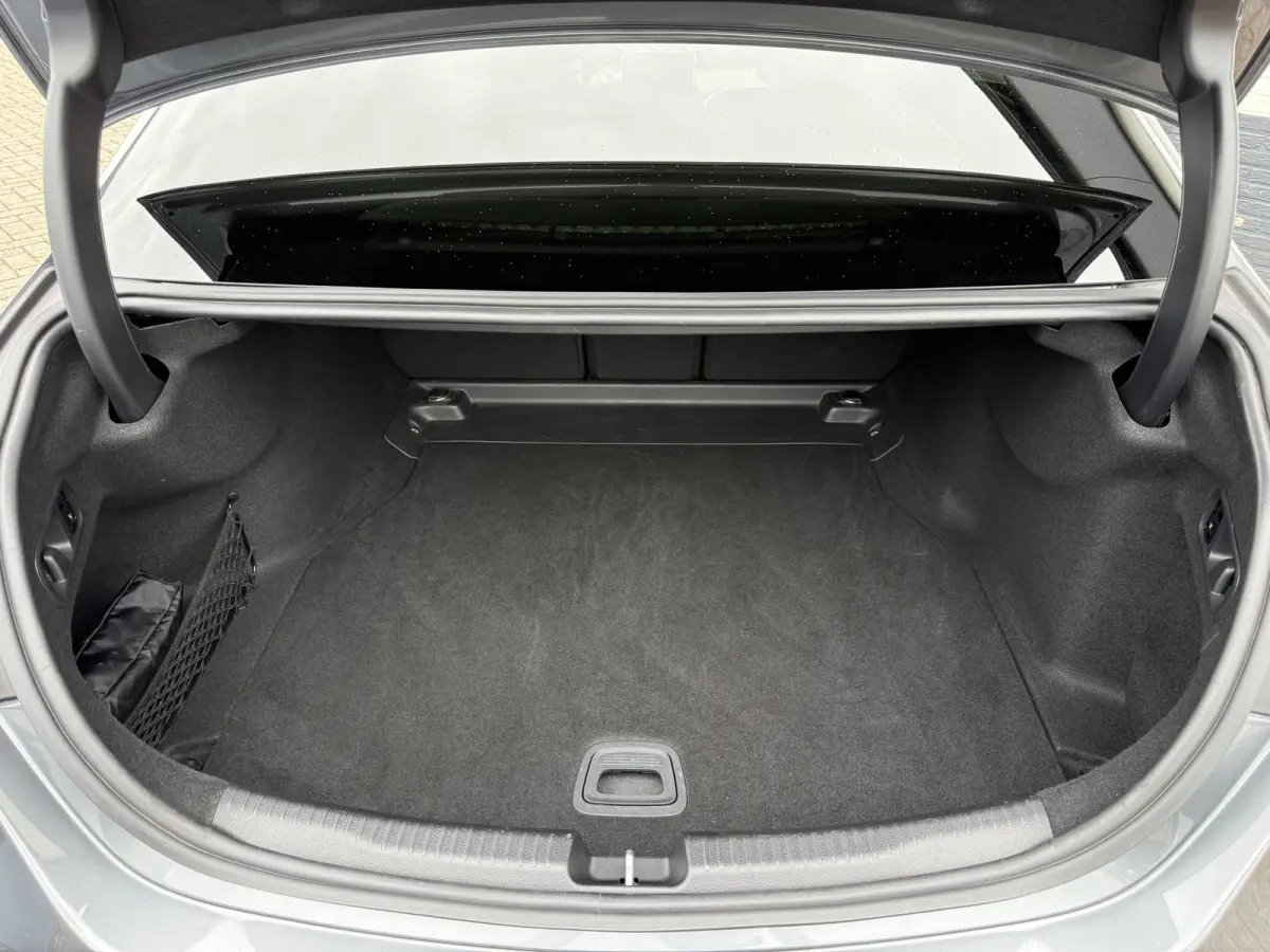 200 AMG Line | Navi | CarPlay | Camera | Laser LED | 18 inch
