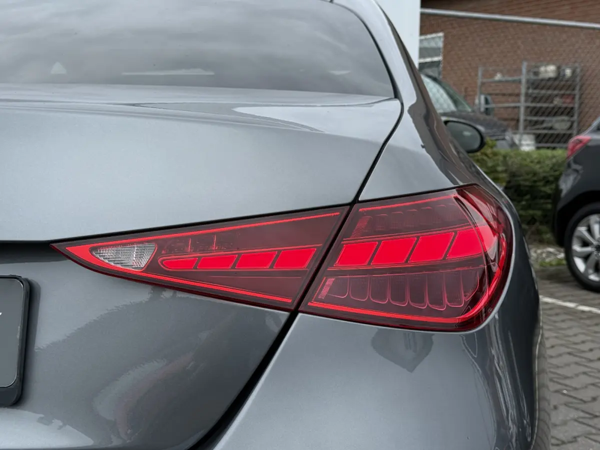 200 AMG Line | Navi | CarPlay | Camera | Laser LED | 18 inch