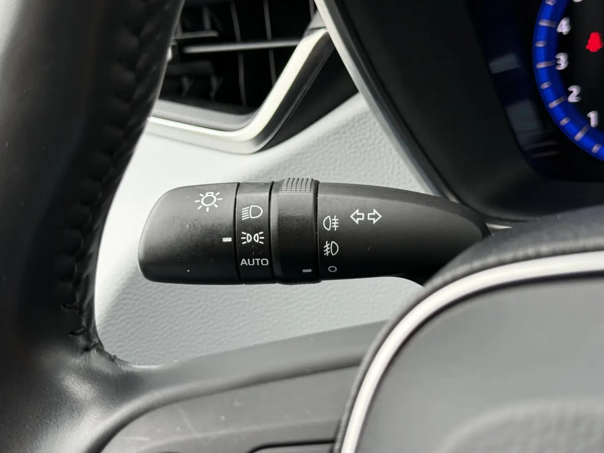1.8 Hybrid Dynamic | ACC | CarPlay | Camera | Keyless | 17 inch