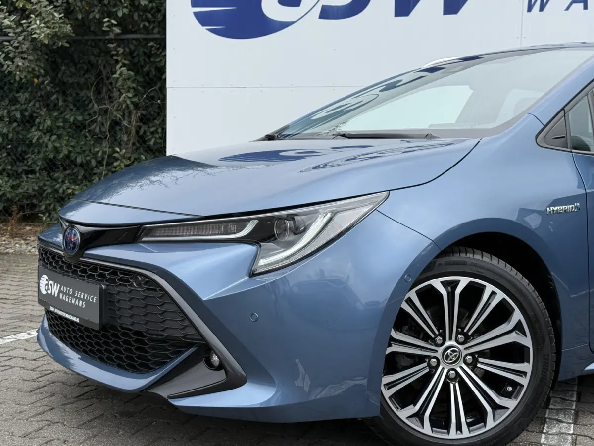 1.8 Hybrid Dynamic | ACC | CarPlay | Camera | Keyless | 17 inch