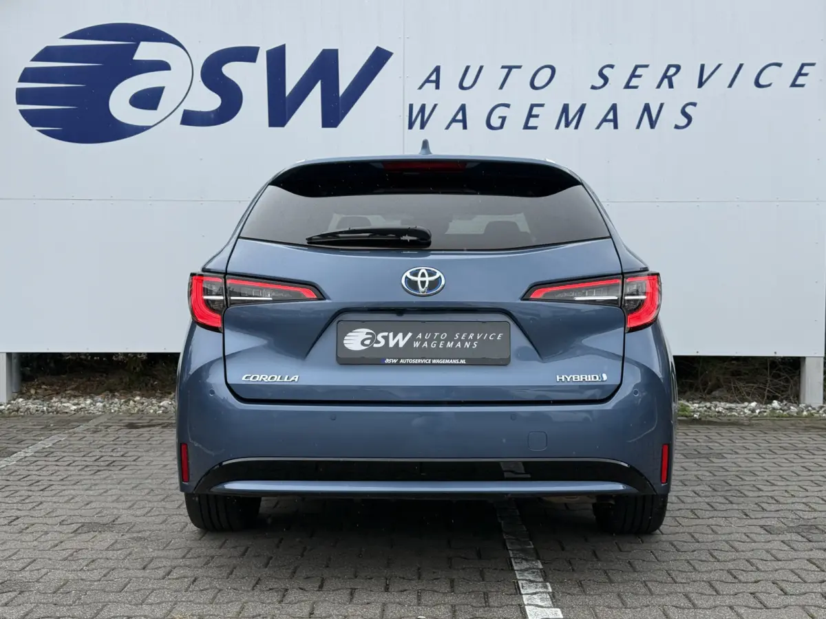 1.8 Hybrid Dynamic | ACC | CarPlay | Camera | Keyless | 17 inch