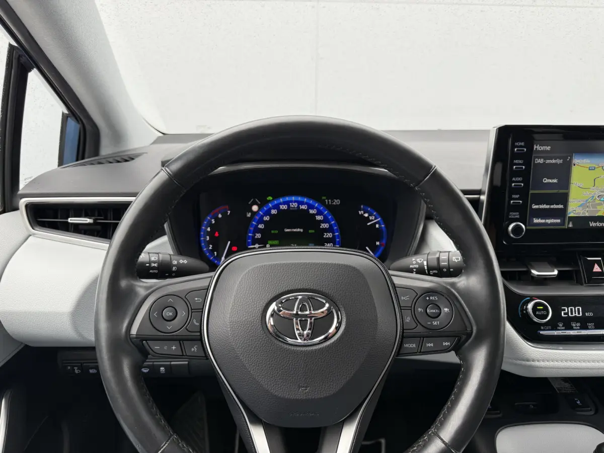 1.8 Hybrid Dynamic | ACC | CarPlay | Camera | Keyless | 17 inch