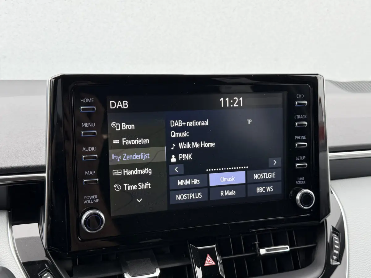 1.8 Hybrid Dynamic | ACC | CarPlay | Camera | Keyless | 17 inch