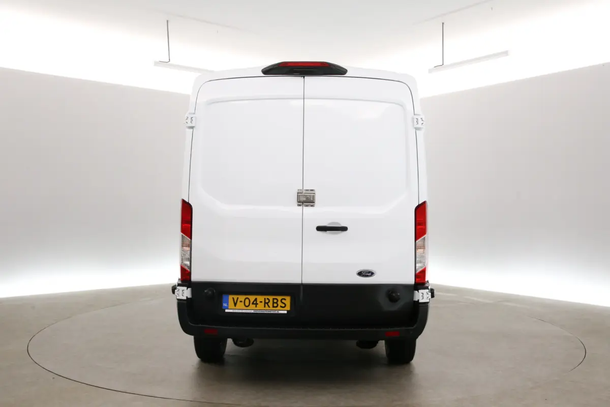 L3H2 68 kWh 184PK | Snelladen | SOH 94% | 360° Camera | Clima | Carplay | 3 Zits | Navi | Parkeersens.