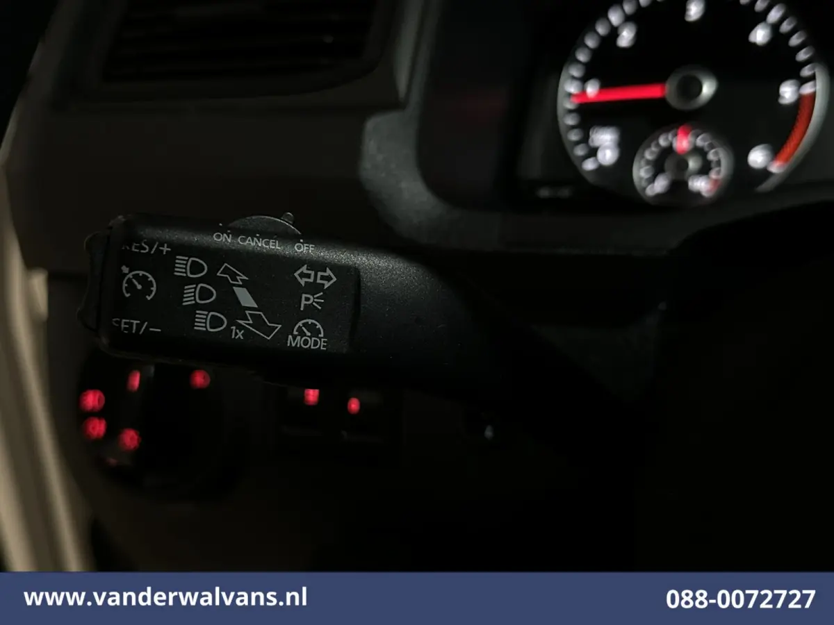 2.0 TDI L1H1 Euro6 Airco | Navigatie | LED | Apple Carplay | Cruisecontrol | 1400kg Trekhaak Android Auto, Parkeersensoren