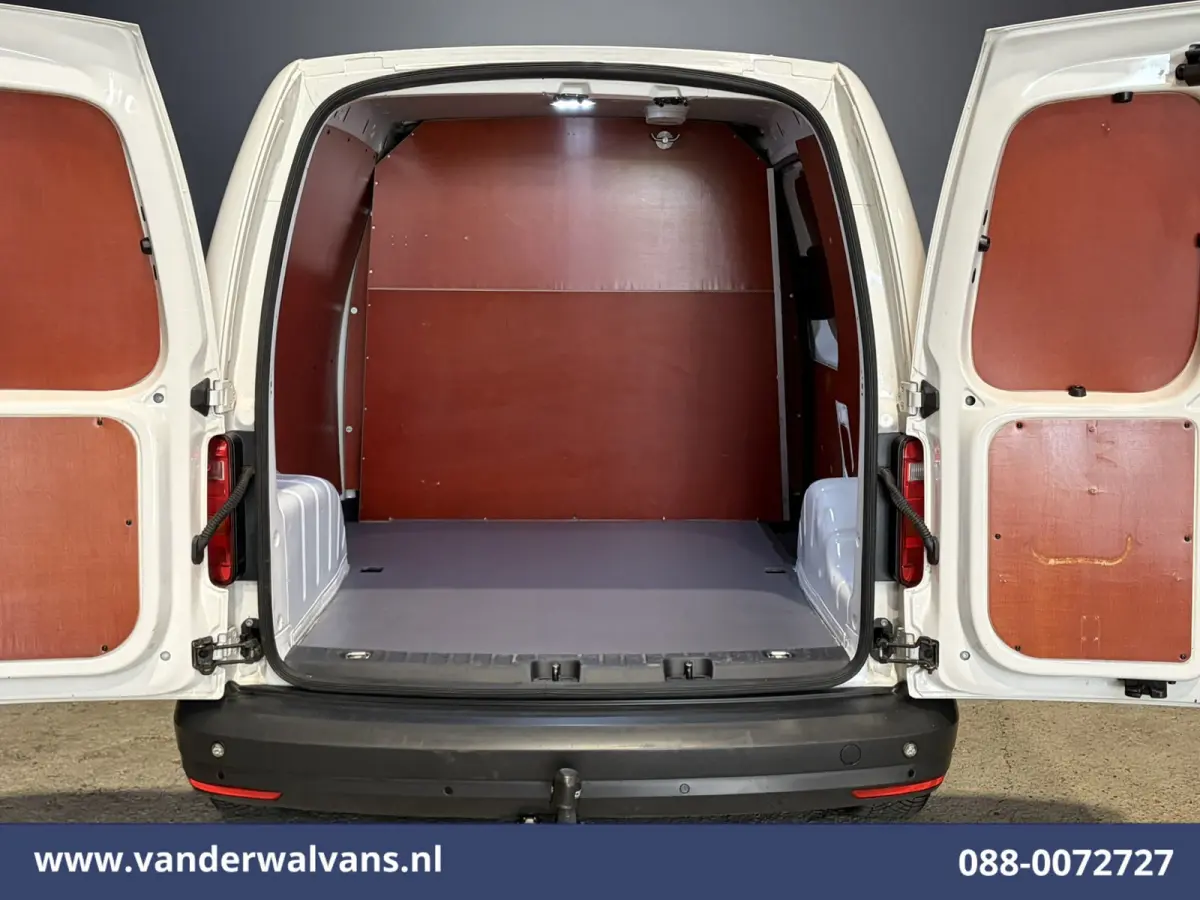 2.0 TDI L1H1 Euro6 Airco | Navigatie | LED | Apple Carplay | Cruisecontrol | 1400kg Trekhaak Android Auto, Parkeersensoren