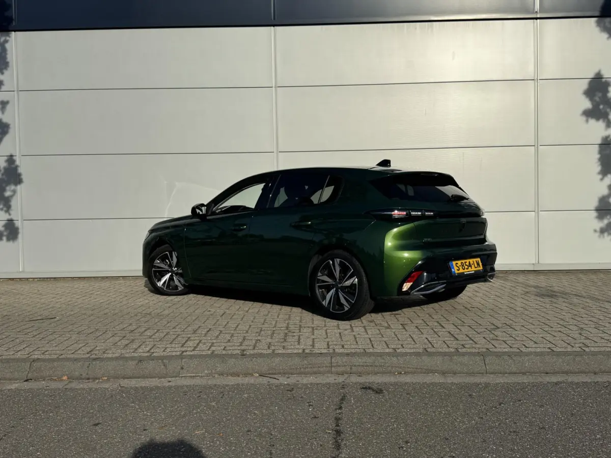 1.2 PureTech Allure | Camera | Navigatie | Adaptieve Cruise Control | Apple Carplay/Android Auto