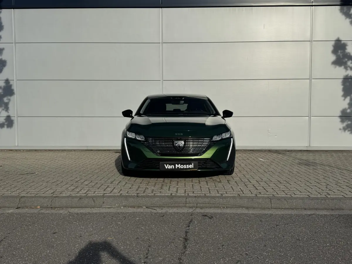 1.2 PureTech Allure | Camera | Navigatie | Adaptieve Cruise Control | Apple Carplay/Android Auto