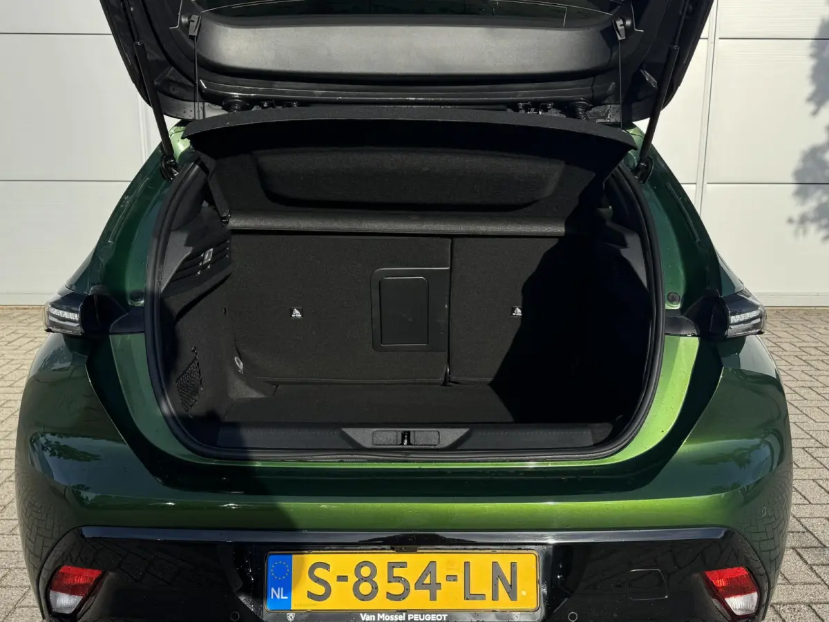 1.2 PureTech Allure | Camera | Navigatie | Adaptieve Cruise Control | Apple Carplay/Android Auto