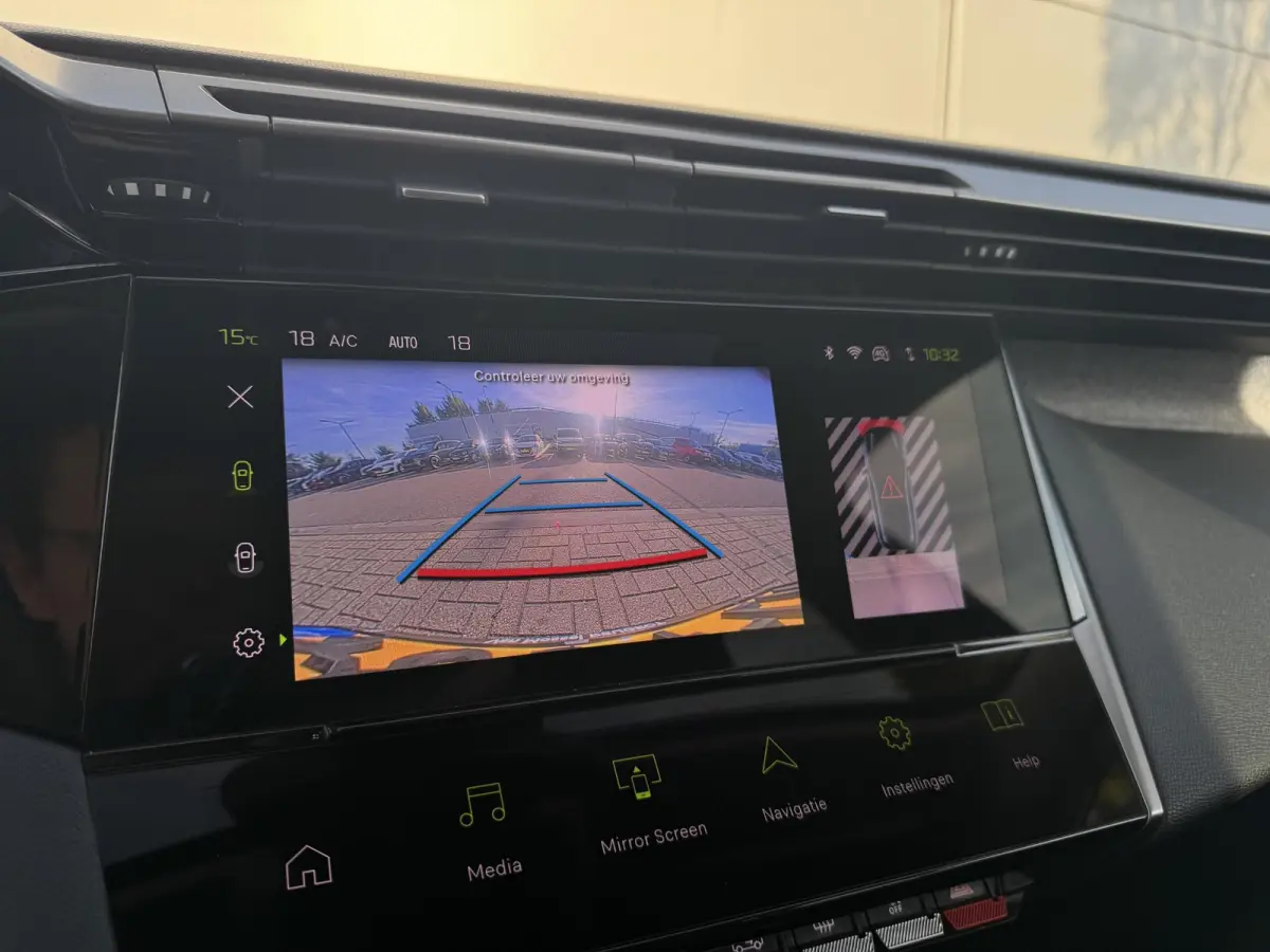 1.2 PureTech Allure | Camera | Navigatie | Adaptieve Cruise Control | Apple Carplay/Android Auto