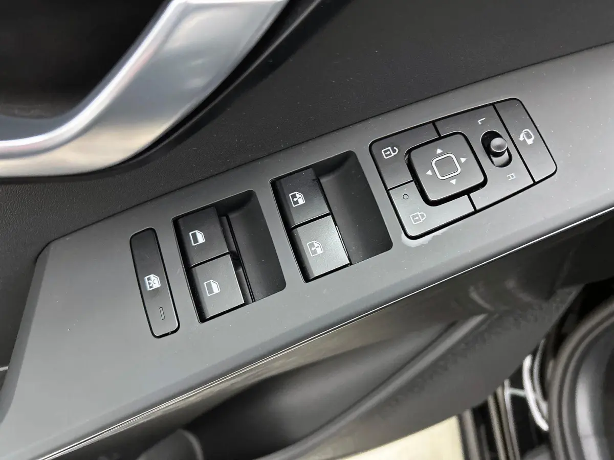 1.6 GDi Hybrid DynamicLine CAMERA | NAVI & CARPLAY  | STOF-LEER