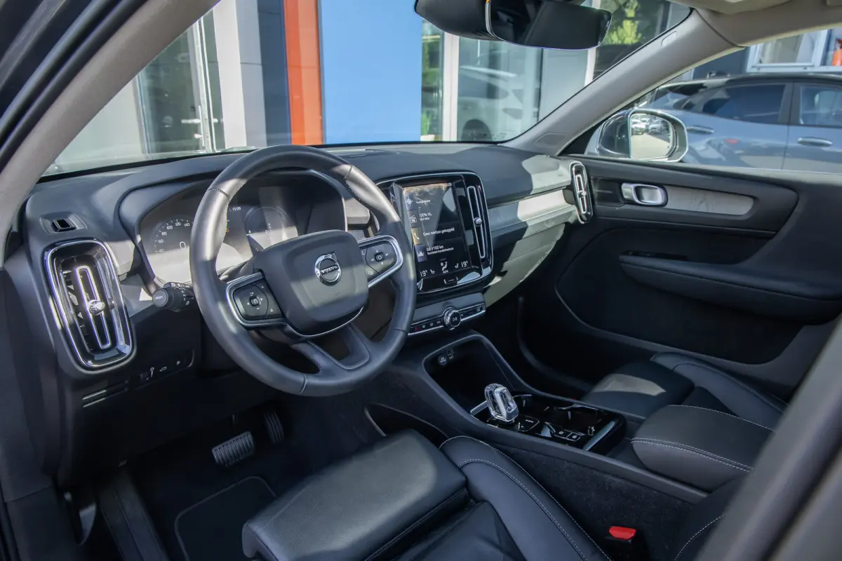 1.5 T4 Inscription | Harman/Kardon | Elektrisch glazen panorama-dak | Elektrisch bedienbare achterklep | Lederen bekleding | | Apple Carplay/Android Auto|telefoonintegratie premium | Audio i