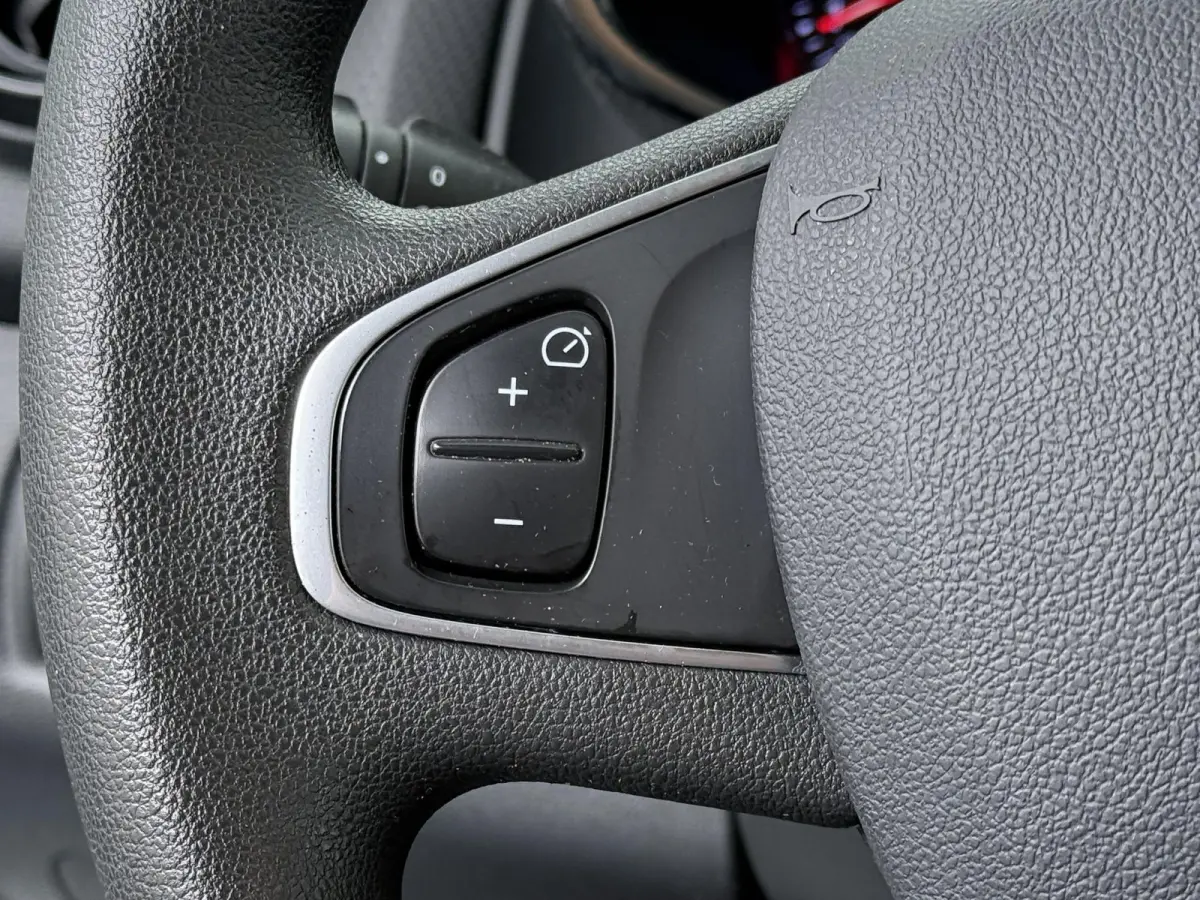 Energy TCe 90 Zen Eco2 | Navigatie | Airco | Cruise Control |