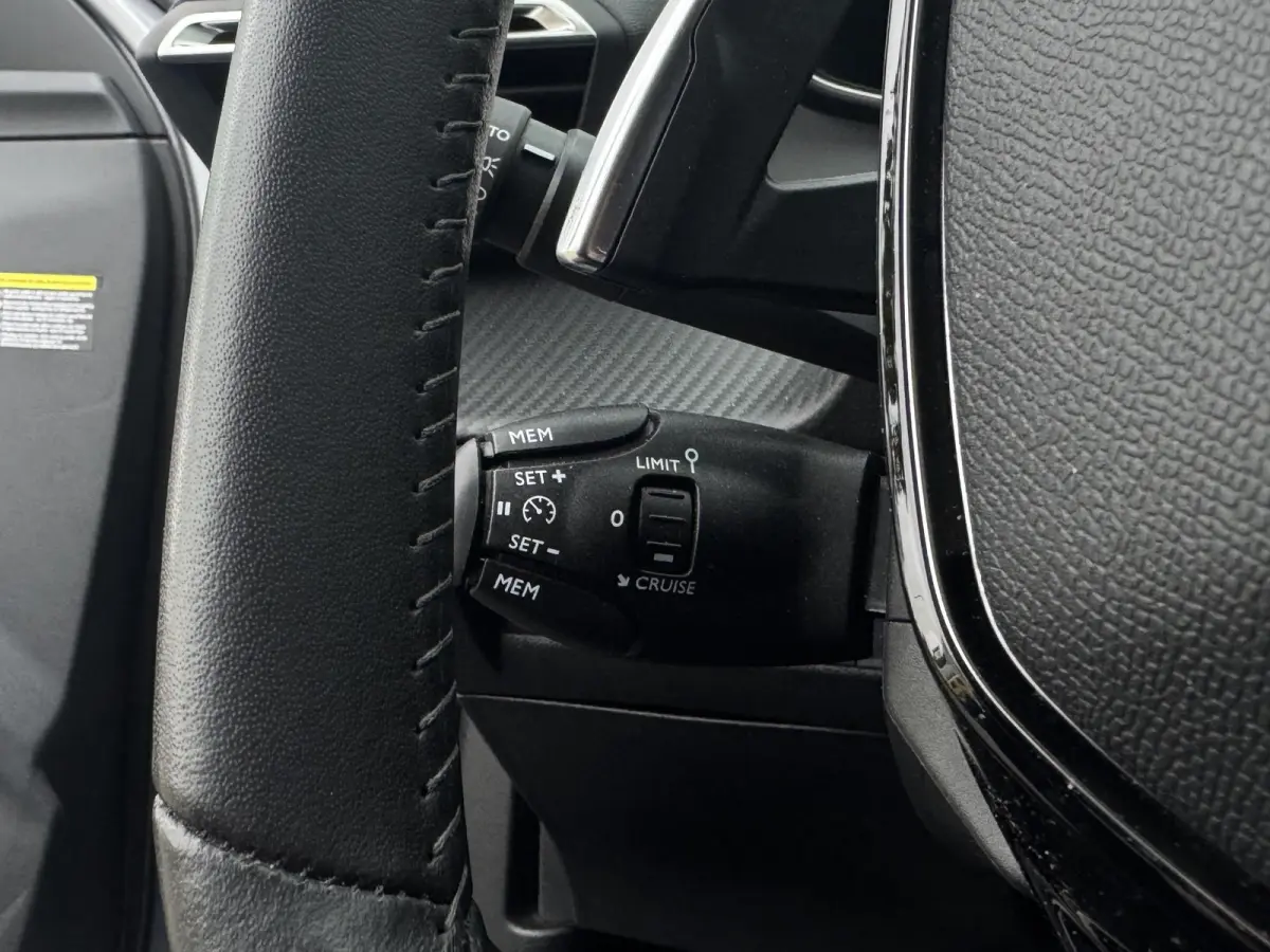 1.2 PureTech 130 Allure | Camera | Cruise Control | 1e eigenaar | Apple Carplay/Android Auto