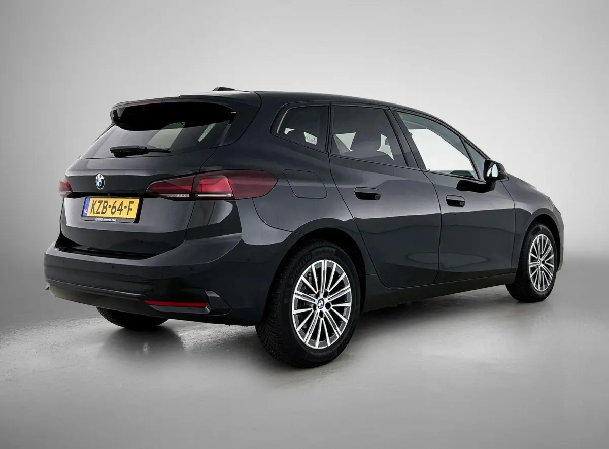 218i BLACK-LINE | CAMERA | EL-ACHTERKLEP