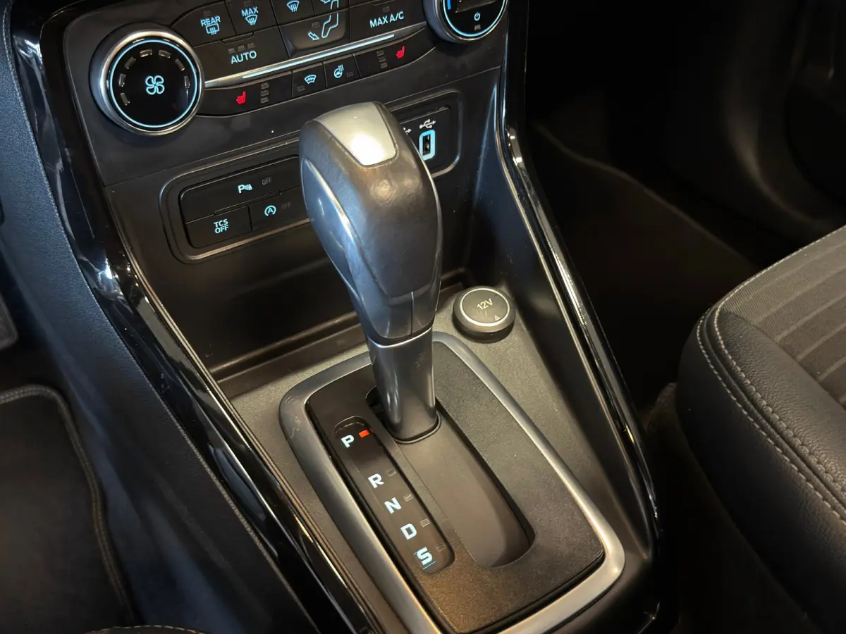 1.0 EcoBoost| NAVIGATIE/CAMERA | CRUISE | ECC AIRCO |